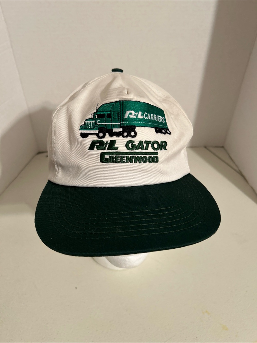 Vintage R & L Carriers Gator White and Dark Green Trucking Hat
